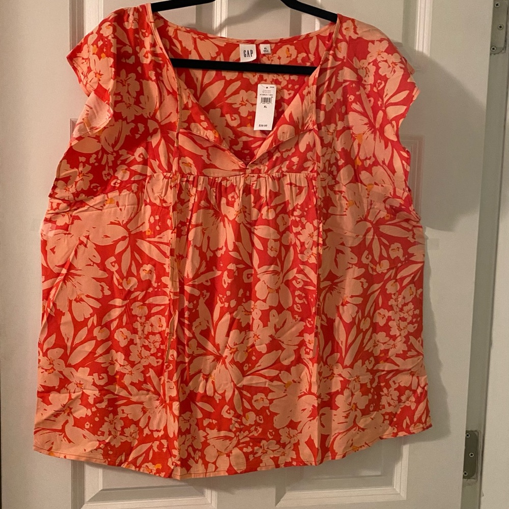 Sleeveless Raton Top in Tropical Floral